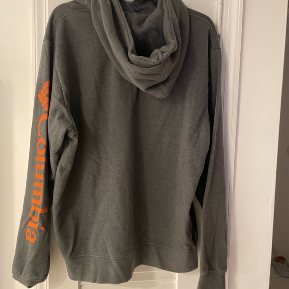 Gray Large sweatshirt with hood - Picture 2 of 4